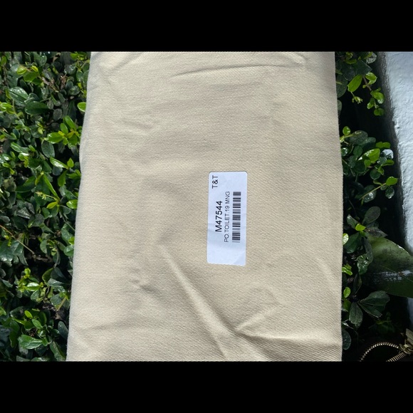 Louis Vuitton monogram Toiletry 19 - Picture 2 of 4